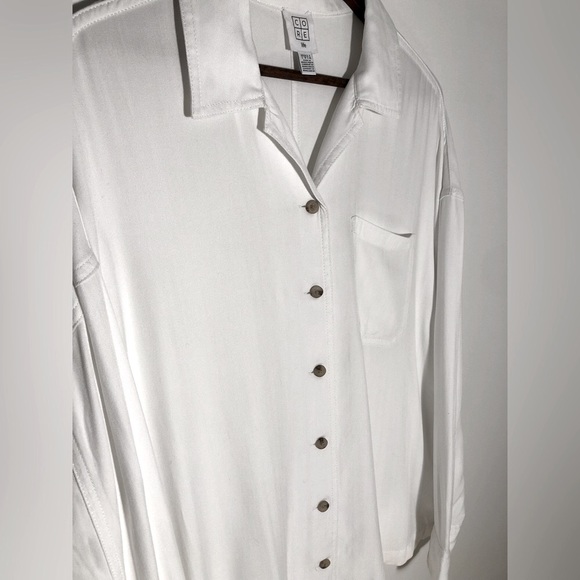 CORE Life - White Long Sleeve Button Down Top - Size L - Picture 2 of 6